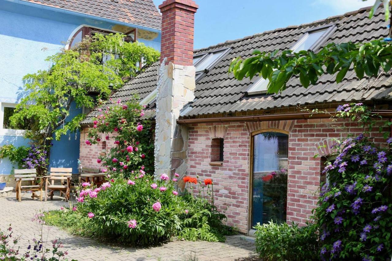 Boutique Hotel Shambala Zeitlos ヴィーデマール エクステリア 写真
