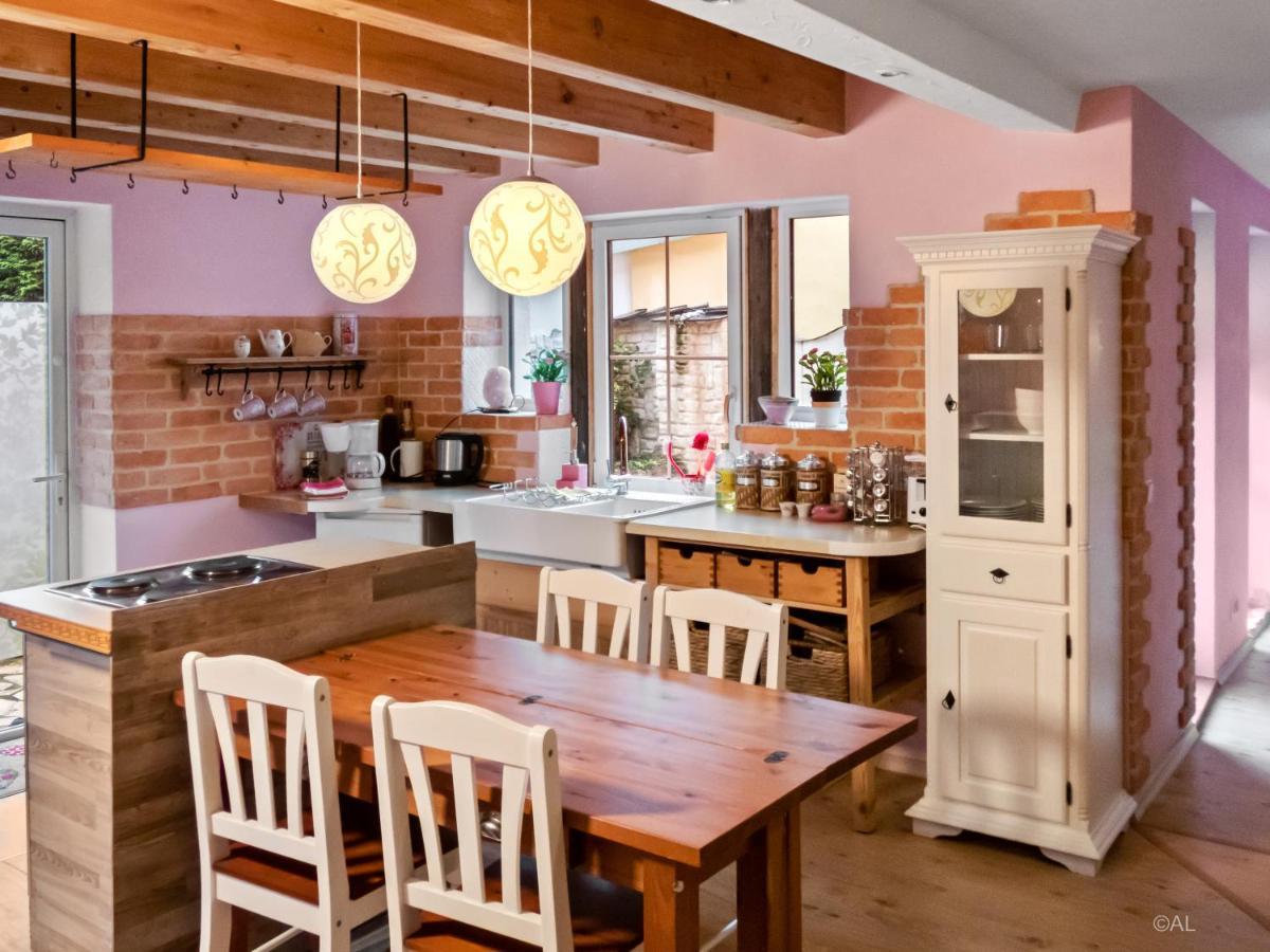 Boutique Hotel Shambala Zeitlos ヴィーデマール エクステリア 写真